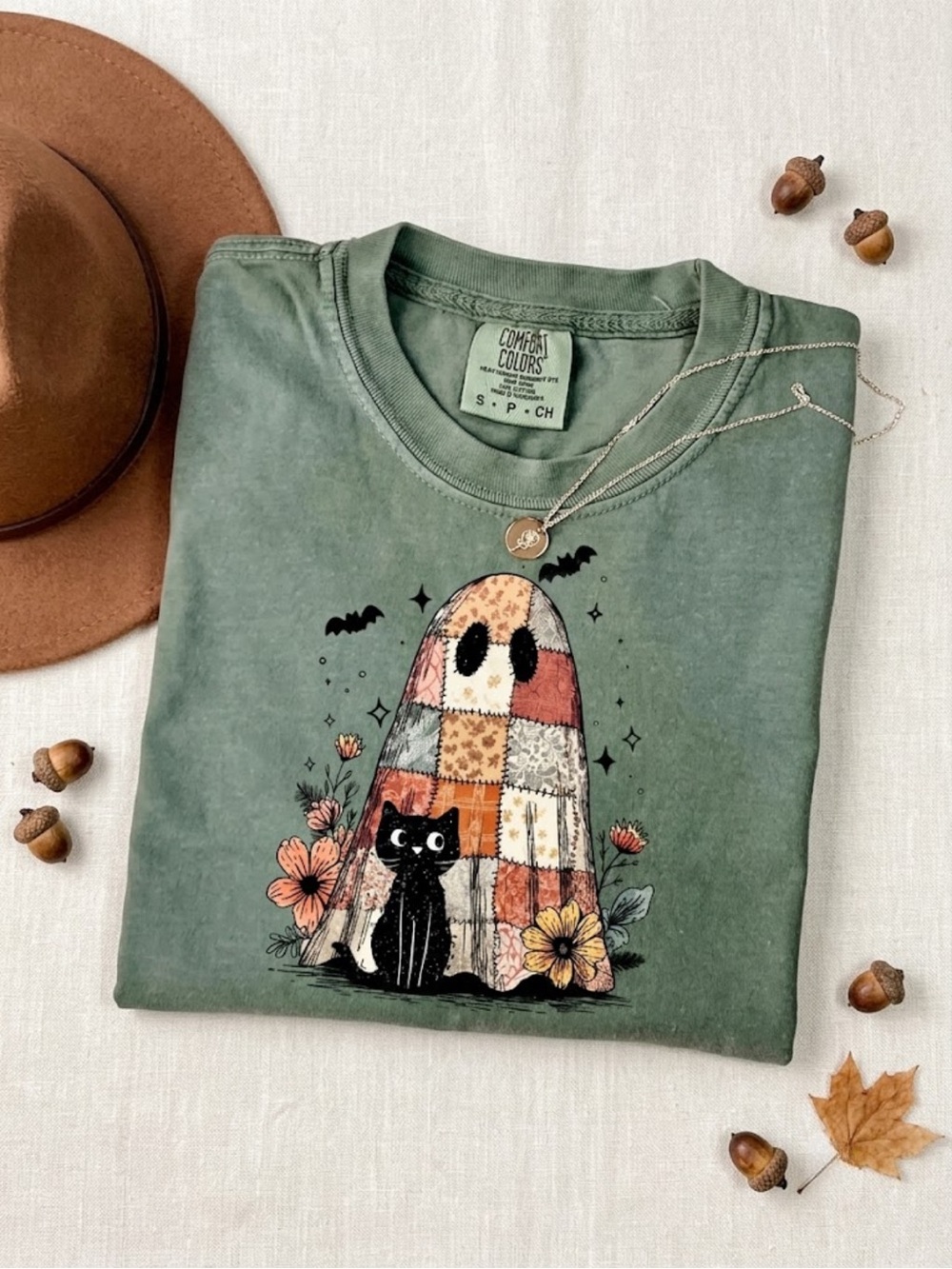 Comfort Colors Green Cat & Patchwork Ghost Graphic Tee